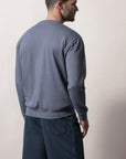 Sweatshirt de decote redondo e manga comprida com estamapado em relevo.